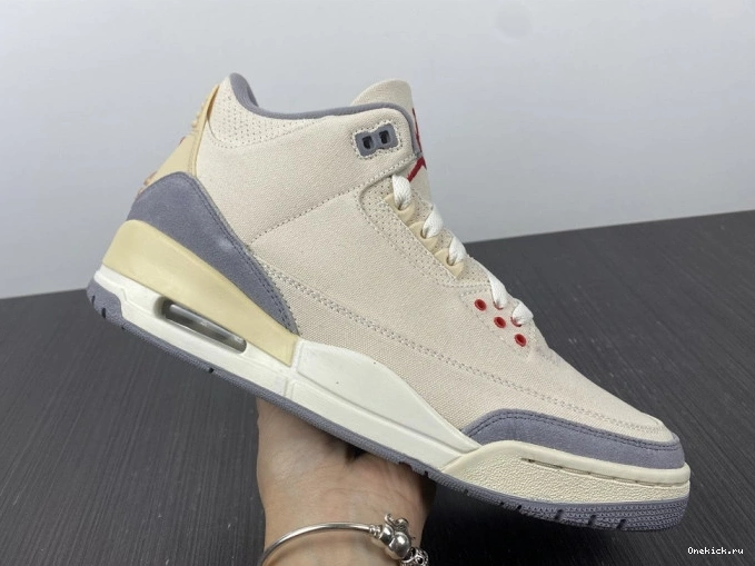 One Kick 3 Muslin Air DH7139-100 Retro Jordan 0722